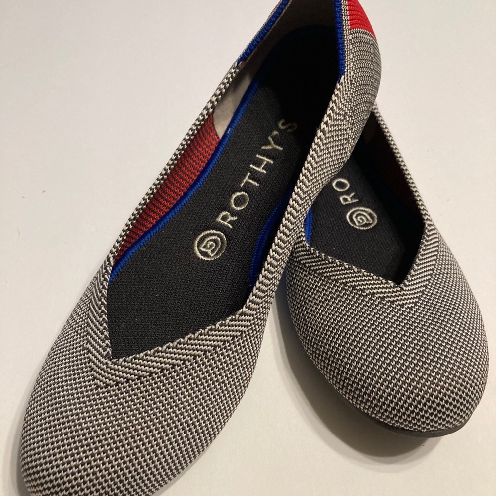 Rothy’s Round Toe Cherry Ribbon Flats Size 7